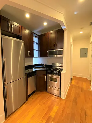 Rented by Bold Marketing | media 9