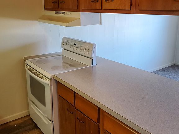 1BR Kitchen