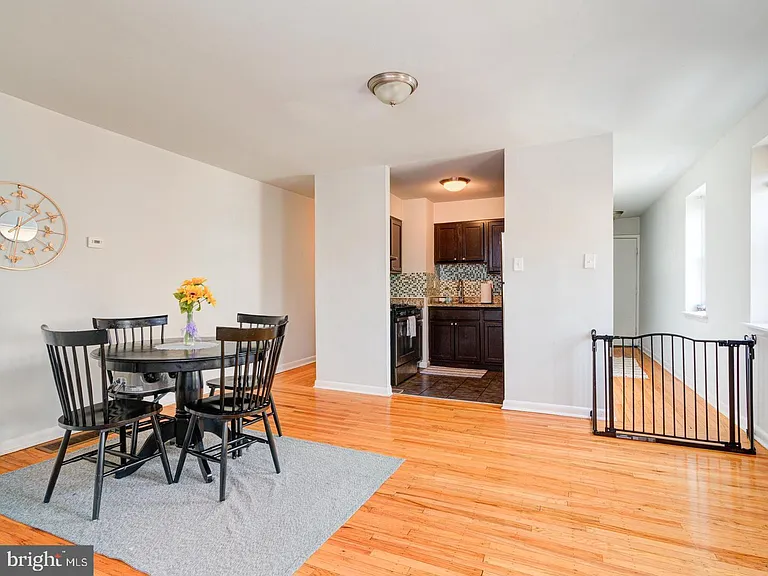 539 N 33rd St #2 — Photo 2