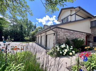 500 W Bender Rd UNIT 45, Glendale, WI 53217