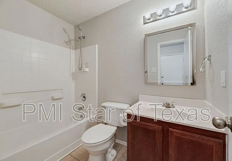 2061 Bliss Rd — Photo 21