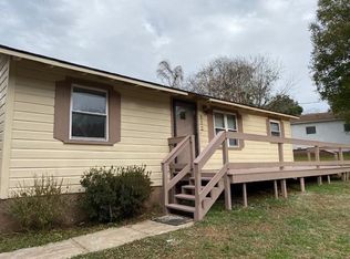 512 E B St, Newton, NC 28658