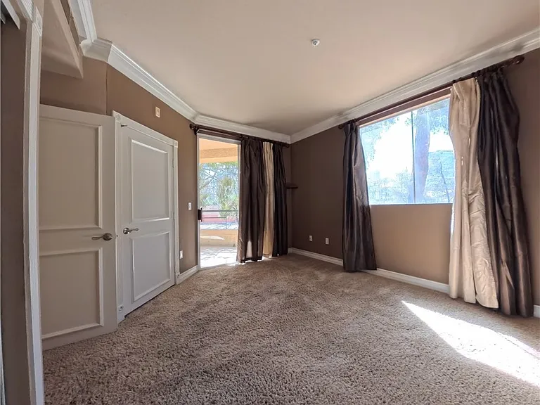 220 E Flamingo Rd #121 — Photo 31