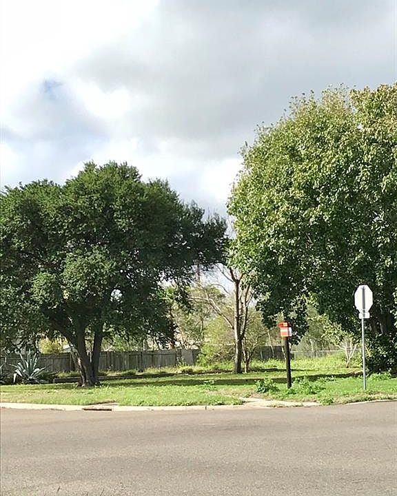 1st image of 801 S 10th Ave