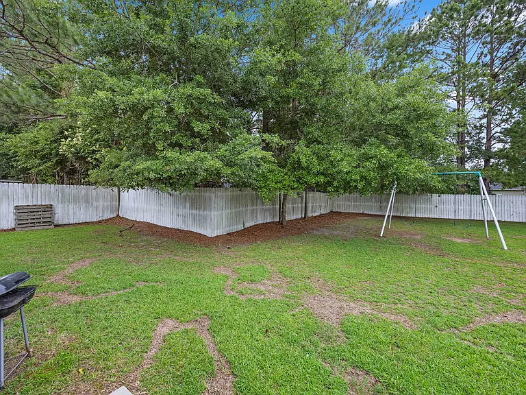 4005 Brightwell Dr — Photo 52