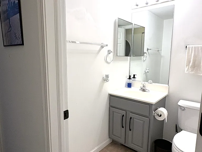 379 Woodview Cir #A — Photo 7