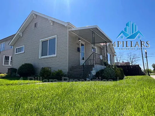 906 177th Pl Photo 1