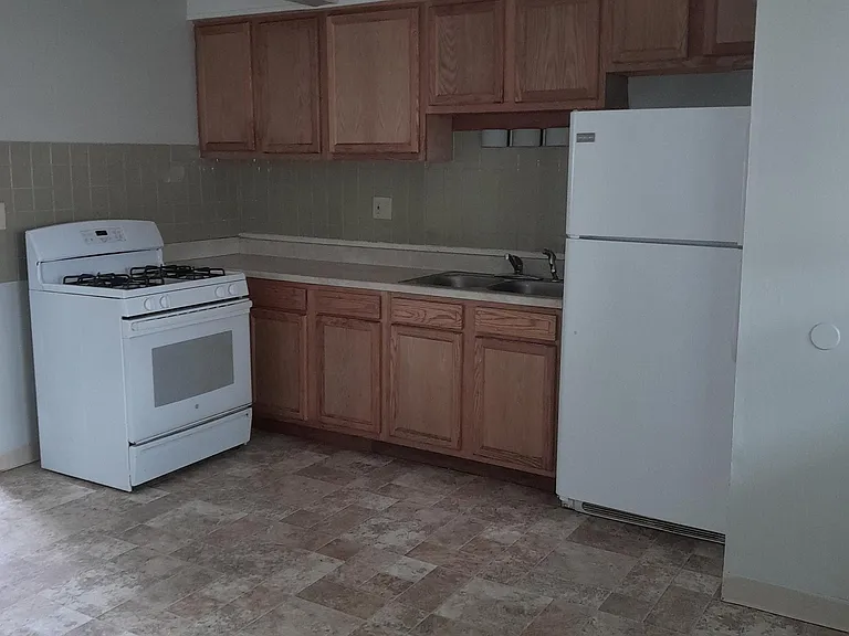 244 E Prospect St — Photo 5