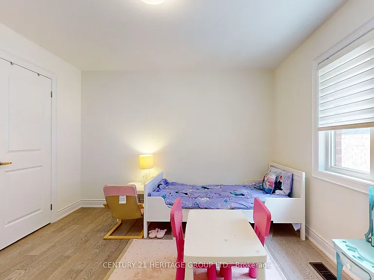 1409 Blackmore St — Photo 21
