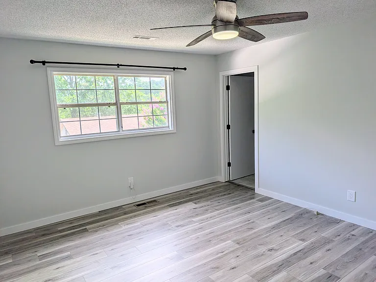 130 Hillside Dr — Photo 19