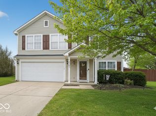 3702 Crest Point Dr, Westfield, IN 46062