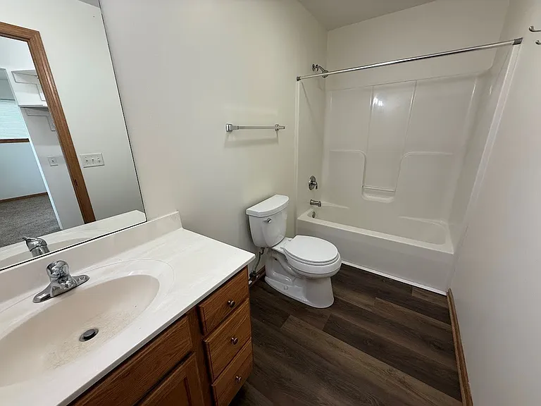 8217 Mansion Hill Ave — Photo 20