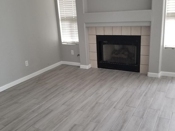 5th image of 20292 N 52nd Dr