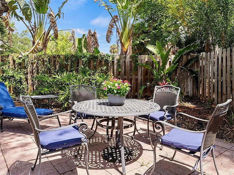 4705 W San Rafael St — Photo 44