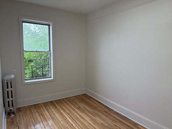 3rd image of 35-50 9th St #2R