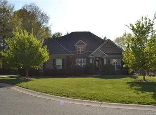 2001 Ivy Pond Ln, Indian Trail, NC 28079