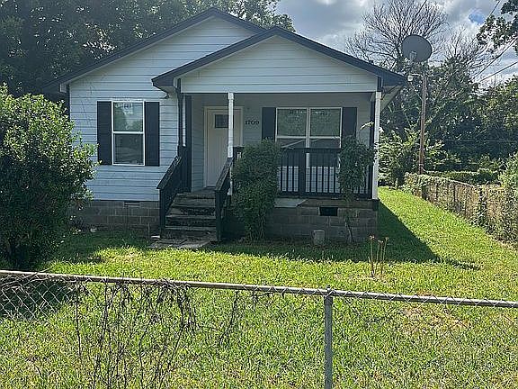 5th image of 1709 Sales St