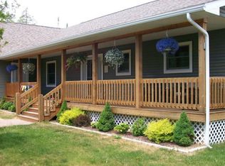 842 W Bayshore Rd, Saint Ignace, MI 49781
