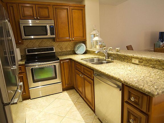 2nd image of 38 Village Las Palmas Cir