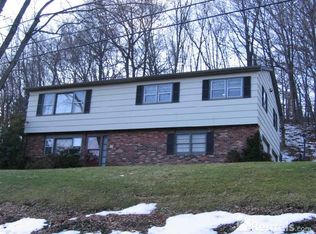 18 Seneca Rd, Danbury, CT 06811