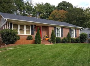 1601 Starbrook Dr, Charlotte, NC 28210
