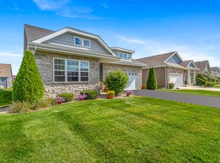 10181 Azalea Dr, Crown Point, IN 46307