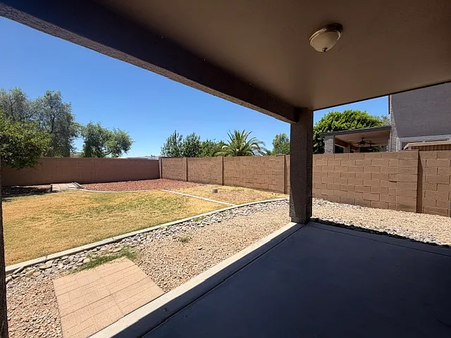11624 N 151st Ln — Photo 25