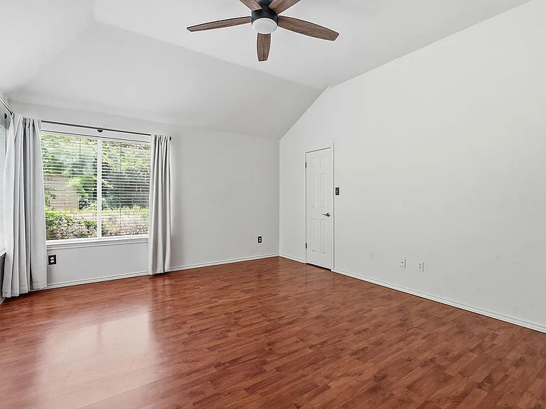 5021 McDade Dr — Photo 20