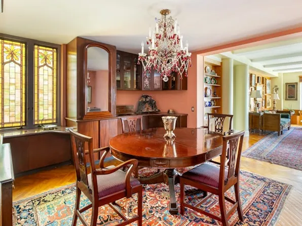 439 East 51st Street image 7 of 19