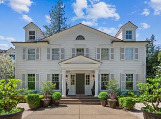 1128 S Military Rd, Portland, OR 97219