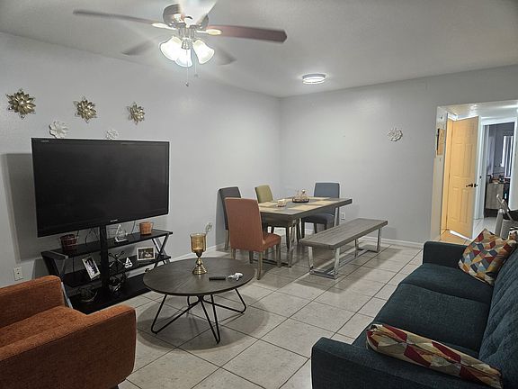 5th image of 533 Villa Del Sol Cir APT 104