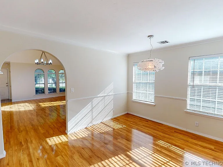 7434 S 95th East Ave — Photo 6