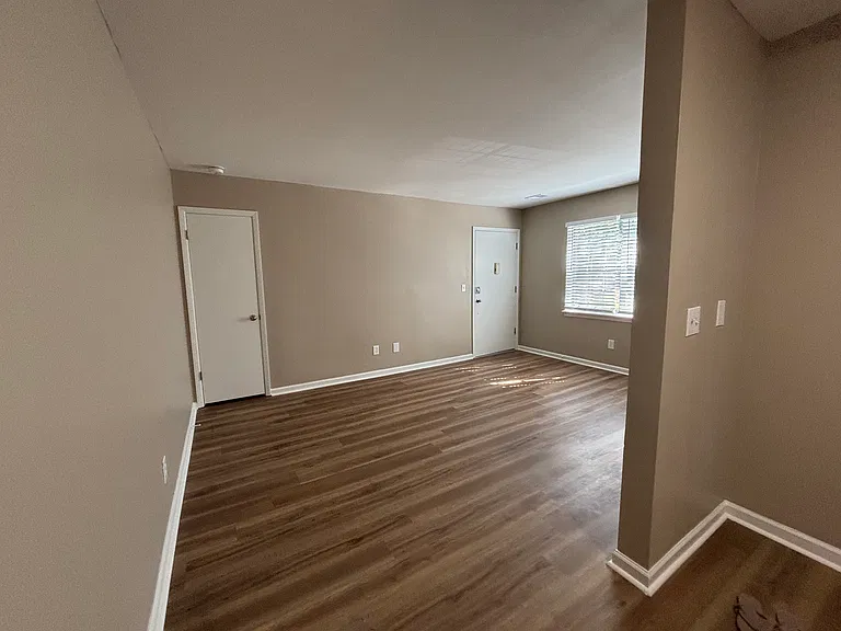2053 Montreat Cir #C — Photo 2