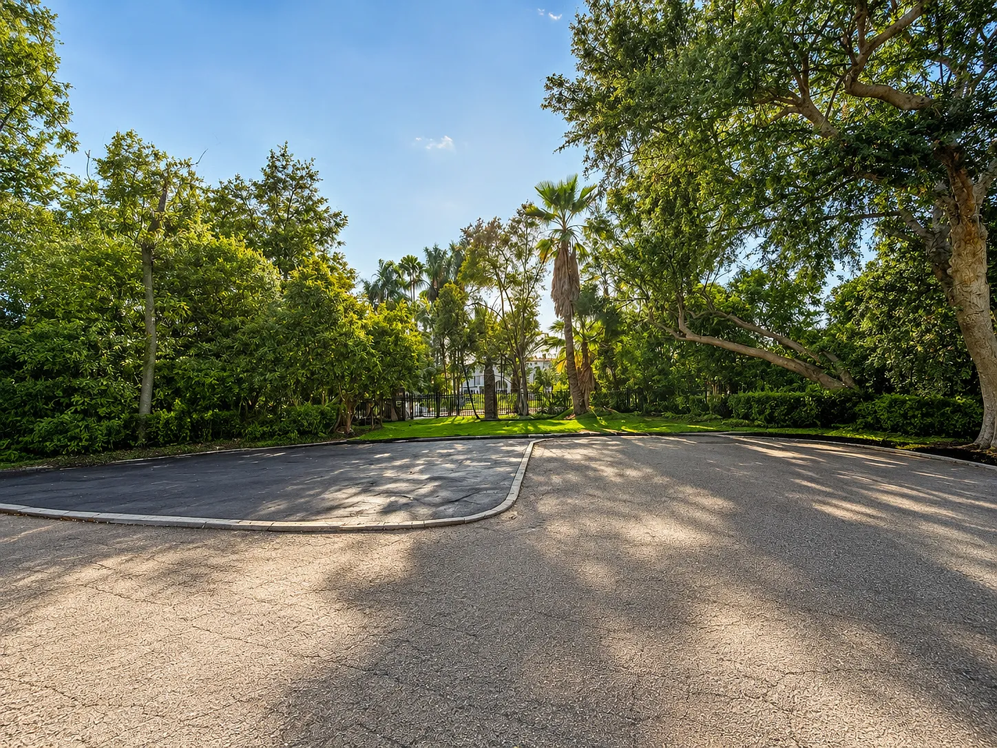 5 bed, 4200 sqft, $7,500 — Photo 4