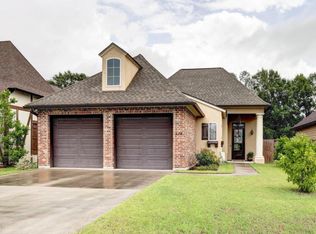 228 Fairwood Dr, Broussard, LA 70518