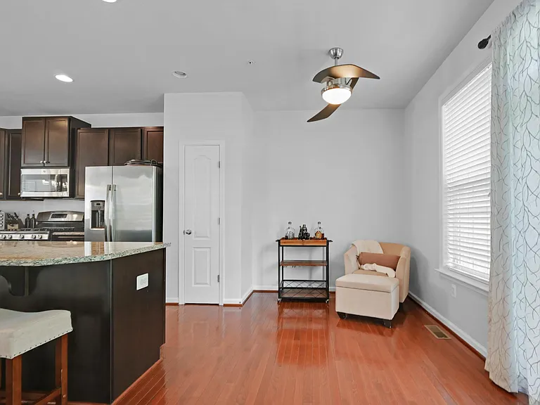 4817 Forest Pines Dr — Photo 16