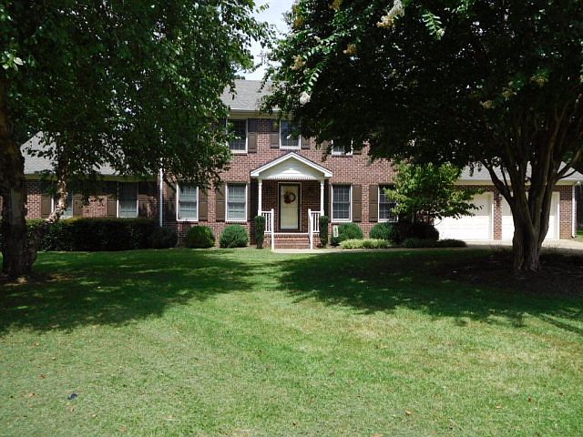 1st image of 106 Eagle Ct