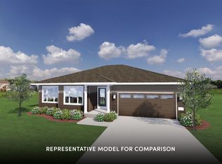 1278 Arrowood CIRCLE WEST West, Oconomowoc, WI 53066