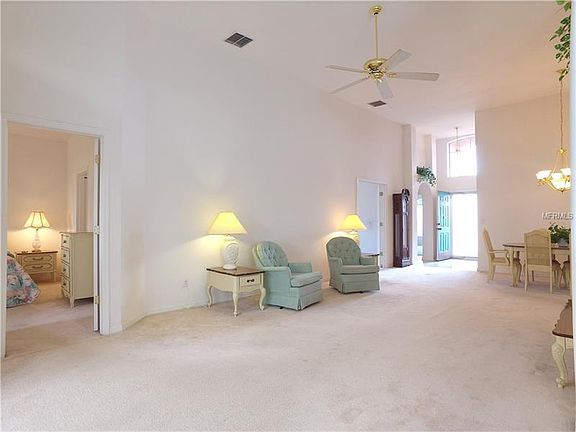4th image of 1005 High Vista Dr