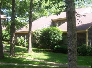 18 Roundhouse Rd #18, Buzzards Bay, MA 02532