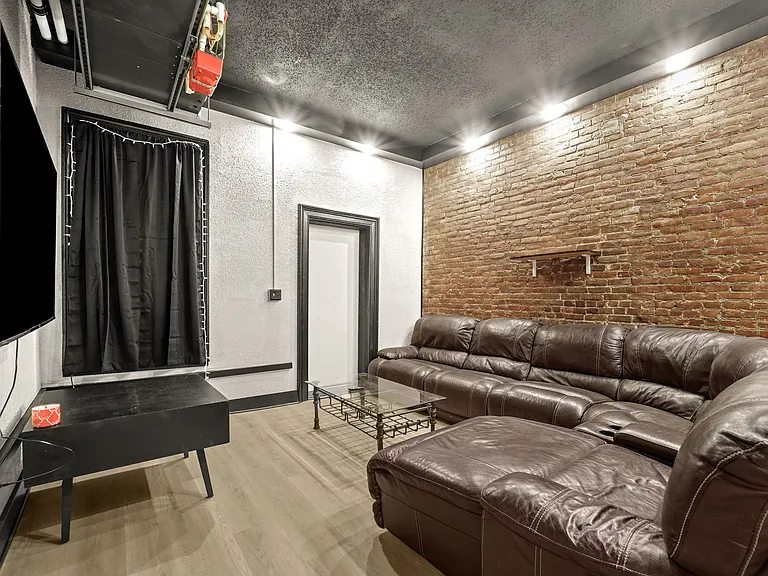 136 Court St #2 — Photo 12