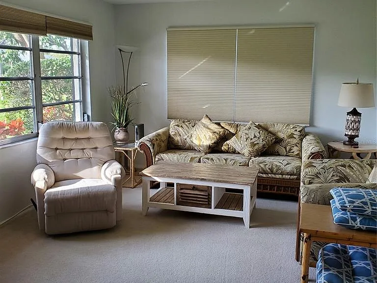6892 W Country Club Ln — Photo 9