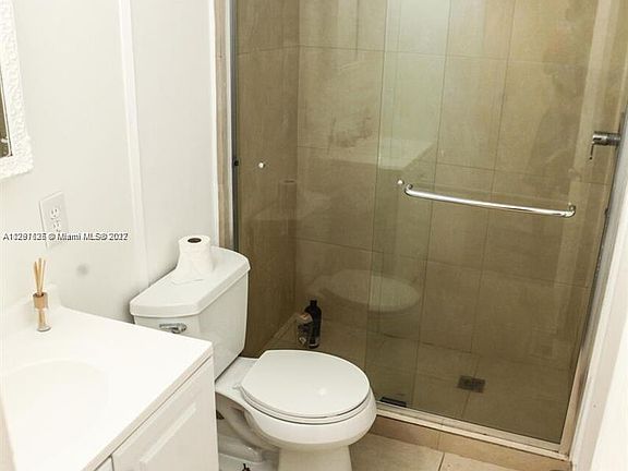 4th image of 2116 SW 52nd St