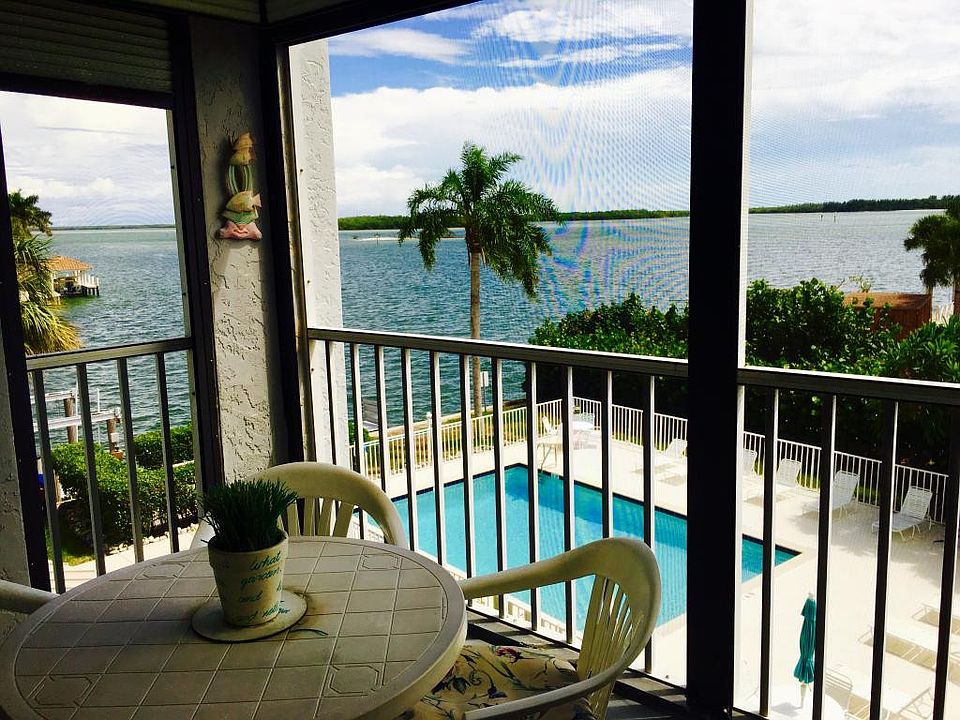 1st image of 901 Collier Ct APT 302