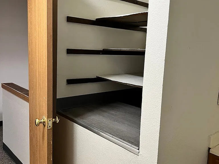 3 Bd Townhome — Photo 37