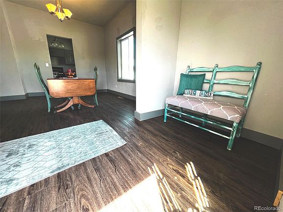 2nd image of 545 E Avenue