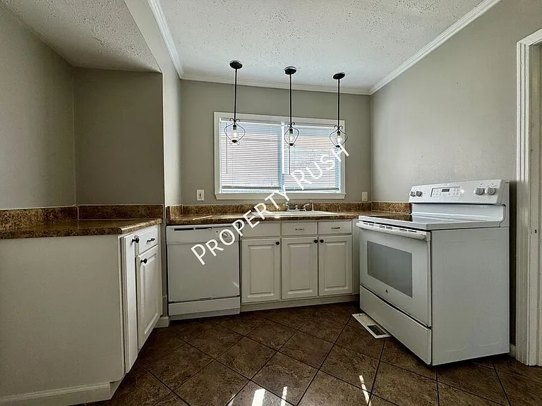 4502 S Choctaw Dr — Photo 13