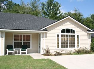 988 SW Rossborough Ct #102, Lake City, FL 32025