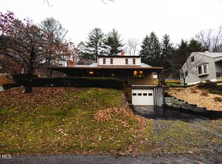 1601 Hillside Ct, Tyrone, PA