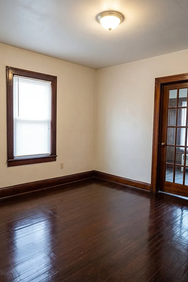 3 bed, 1250 sqft, $1,925 — Photo 4